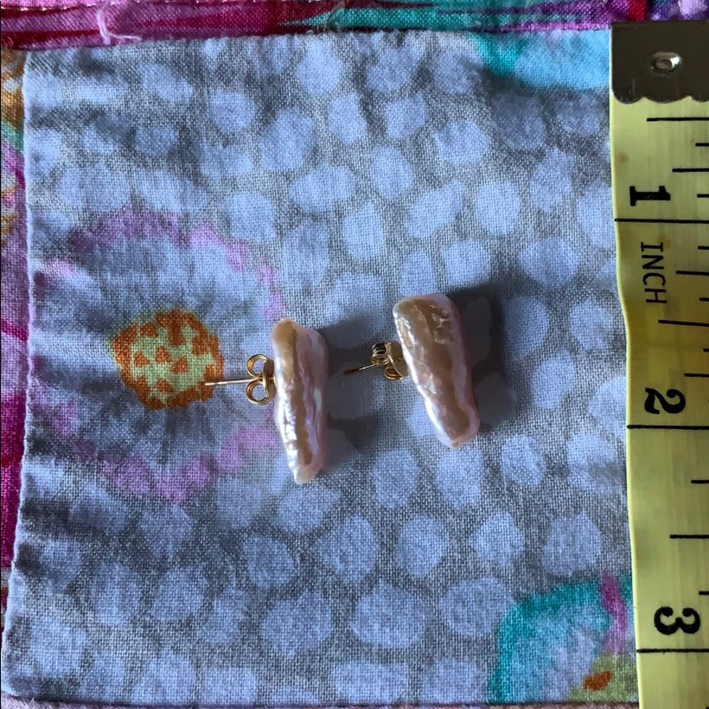 pearl earrings